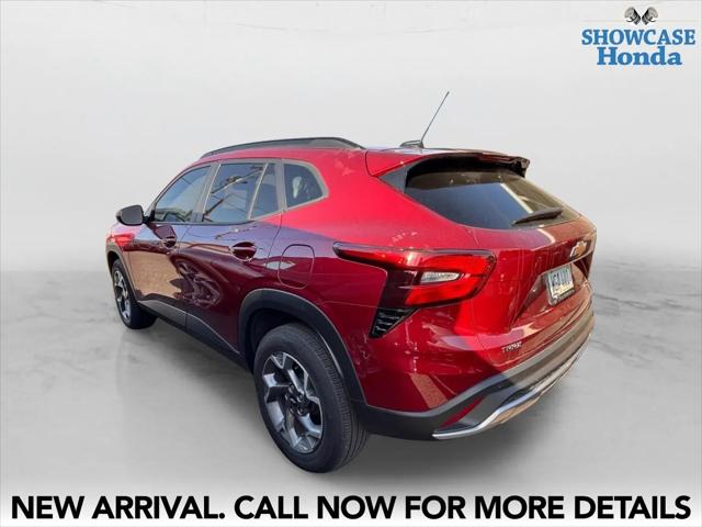 2025 Chevrolet Trax FWD LT