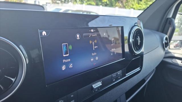 2025 Mercedes-Benz Sprinter 2500 Standard Roof 4-Cyl Diesel