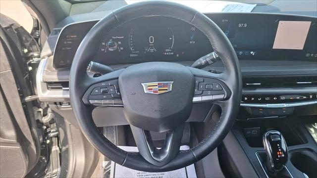 2025 Cadillac XT4 FWD Premium Luxury