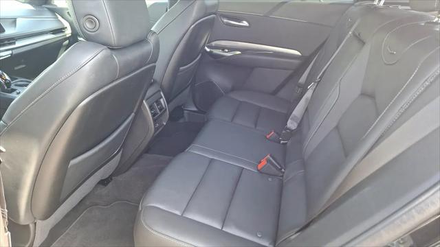 2025 Cadillac XT4 FWD Premium Luxury
