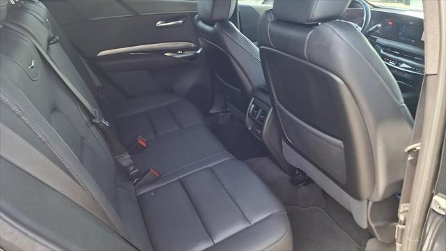 2025 Cadillac XT4 FWD Premium Luxury