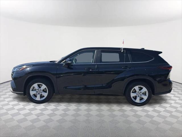 2025 Toyota Highlander LE