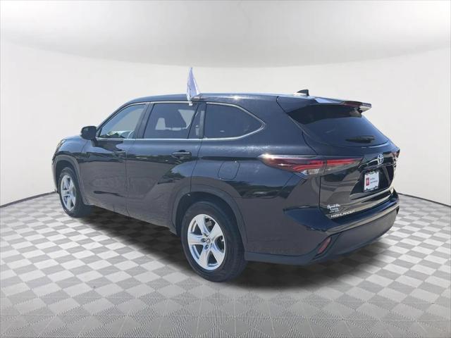 2025 Toyota Highlander LE