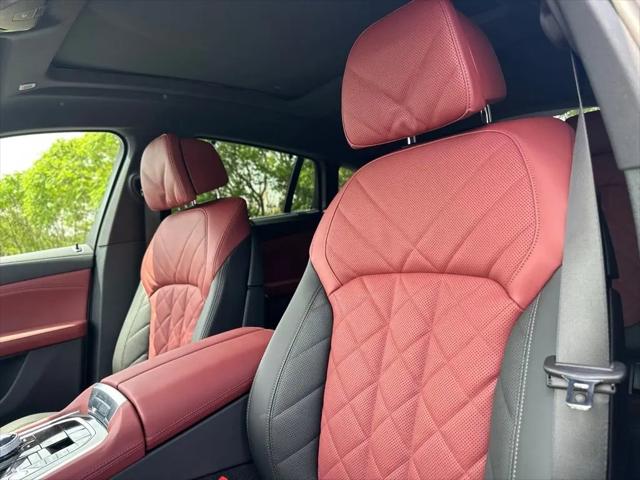 2027 BMW X6 M60i
