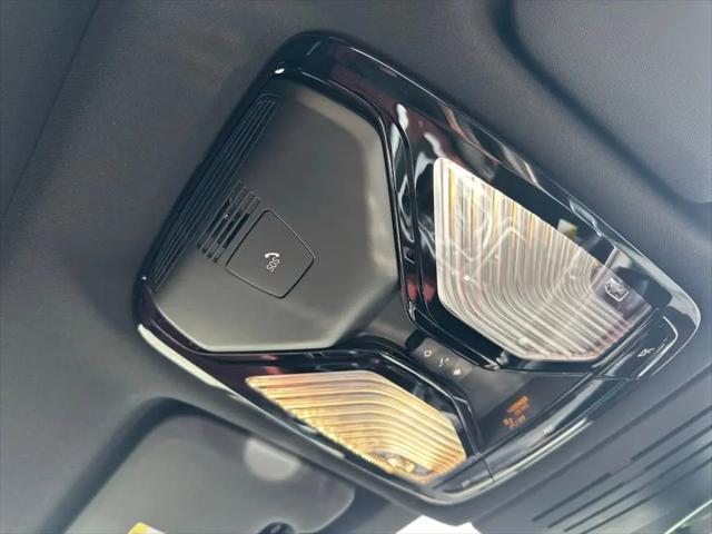 2027 BMW X6 M60i