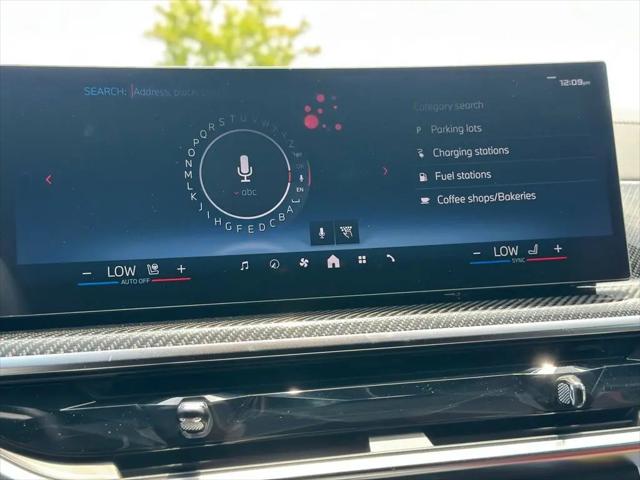 2027 BMW X6 M60i