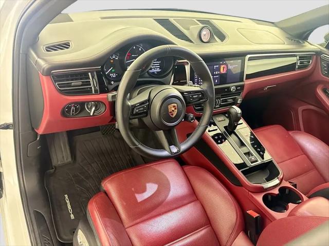 2023 Porsche Macan T