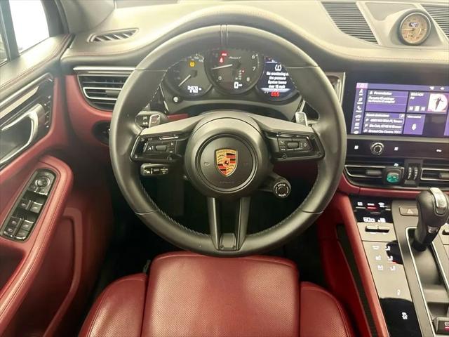 2023 Porsche Macan T