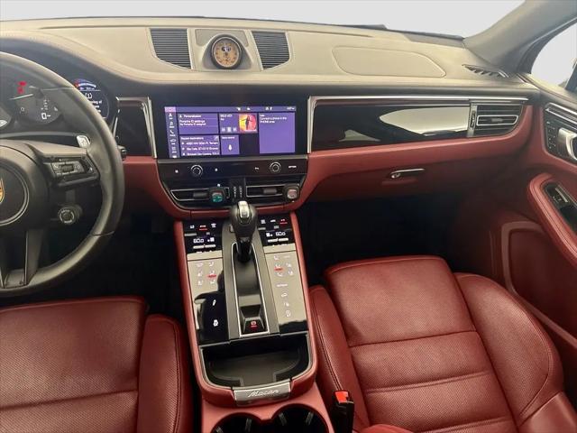 2023 Porsche Macan T