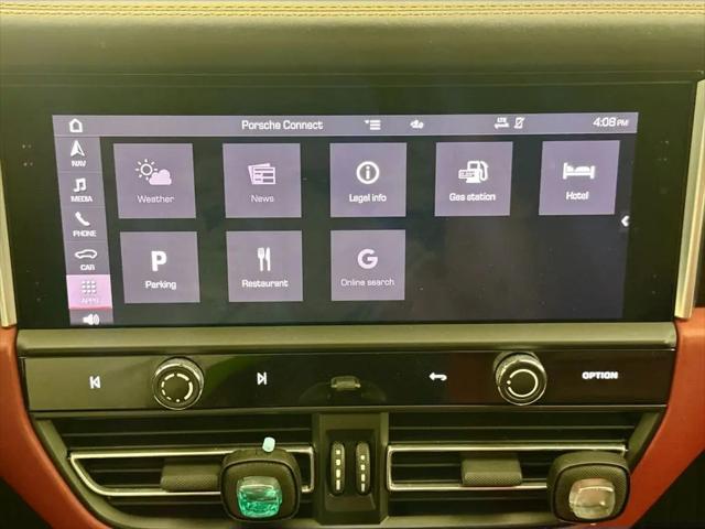 2023 Porsche Macan T