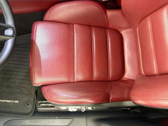 2023 Porsche Macan T