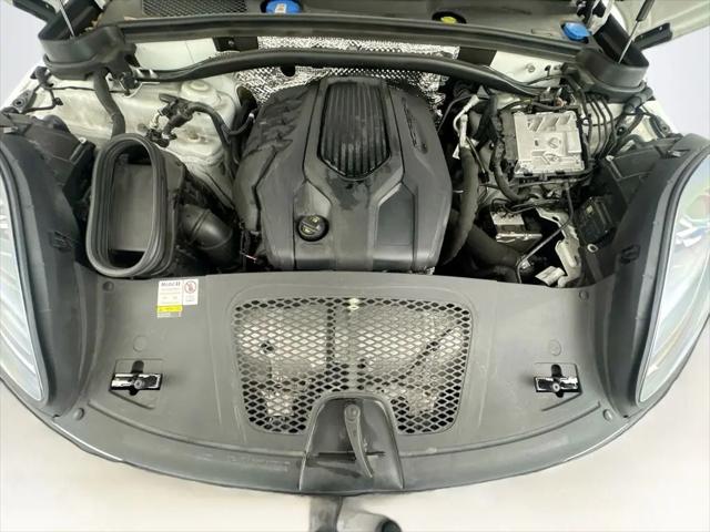 2023 Porsche Macan T
