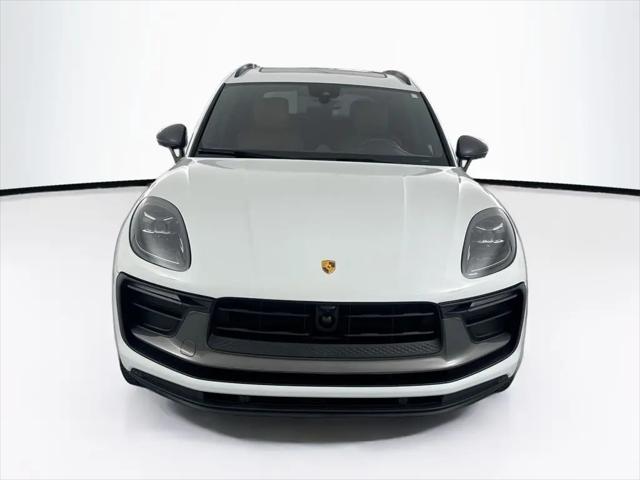 2023 Porsche Macan T