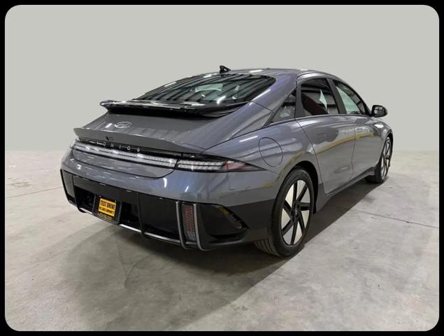 2024 Hyundai IONIQ 6 SE Standard Range