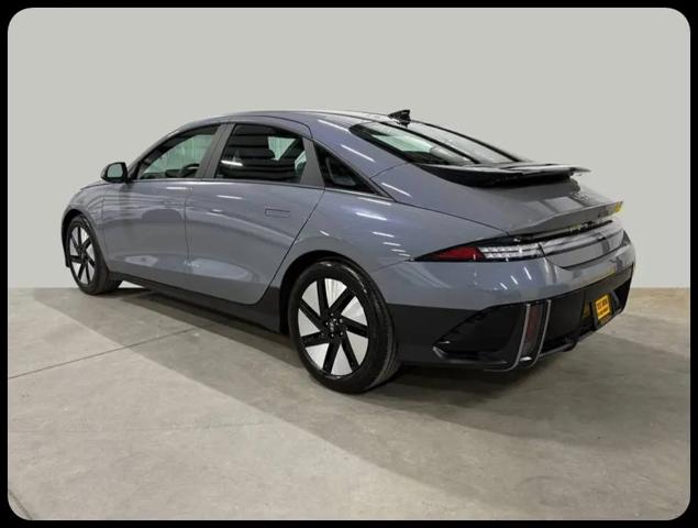 2024 Hyundai IONIQ 6 SE Standard Range