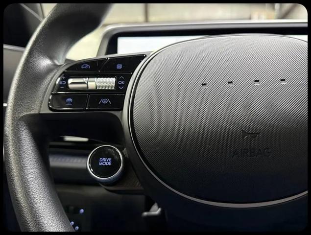 2024 Hyundai IONIQ 6 SE Standard Range