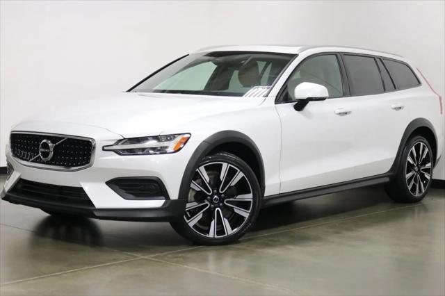 2020 Volvo V60 Cross Country T5