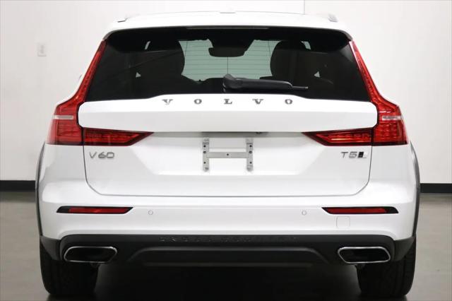 2020 Volvo V60 Cross Country T5