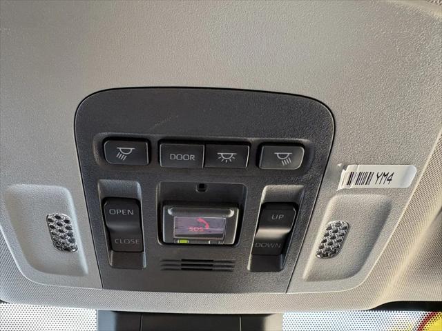 2023 Toyota Camry SE AWD