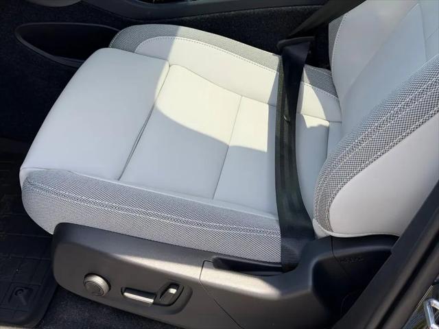 2026 Volvo EX40 Plus, Twin Motor, Fully electric