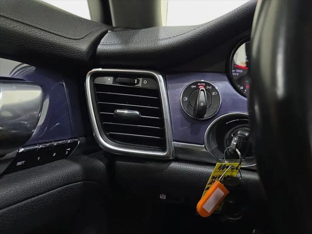 2013 Porsche Panamera 4