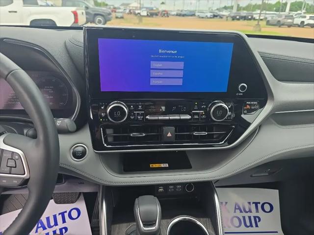 2024 Toyota Highlander Platinum
