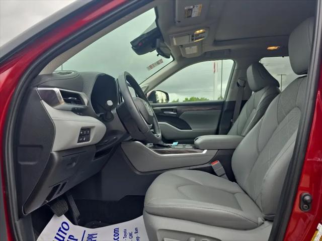 2024 Toyota Highlander Platinum