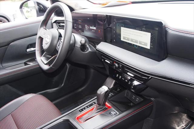 2025 Nissan Kicks SR Intelligent AWD