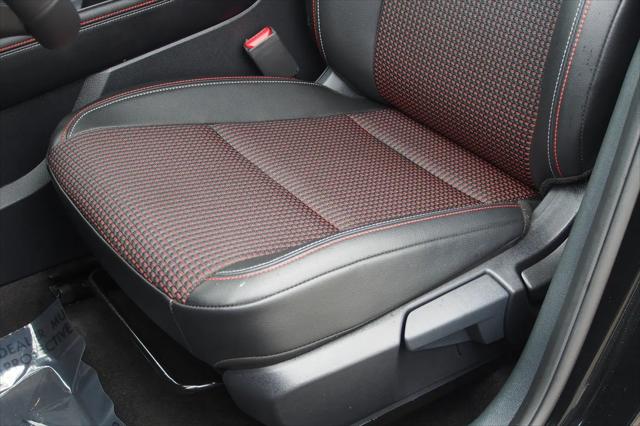 2025 Nissan Kicks SR Intelligent AWD