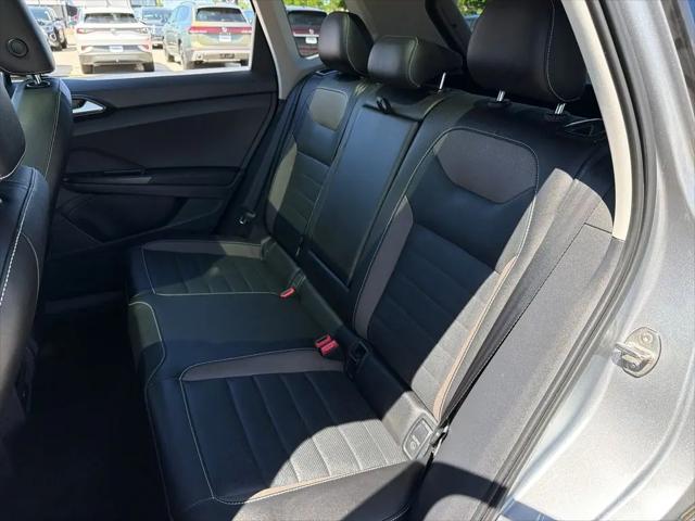 2023 Volkswagen Taos 1.5T SEL