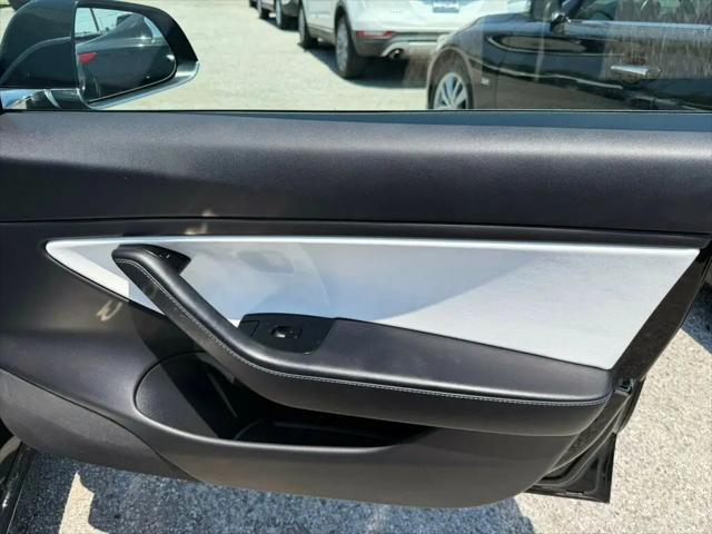 2019 Tesla Model 3 Mid Range
