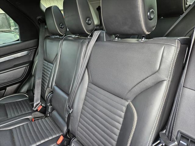 2017 Land Rover Discovery FIRST EDITION