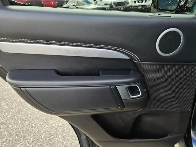 2017 Land Rover Discovery FIRST EDITION