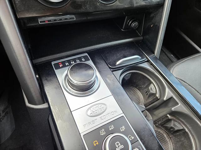 2017 Land Rover Discovery FIRST EDITION