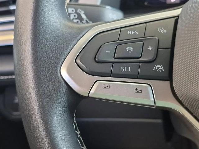 2024 Volkswagen Atlas Cross Sport 2.0T SE w/Technology