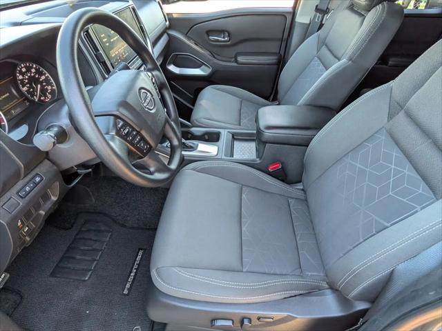 2025 Nissan Frontier Crew Cab SV 4x4