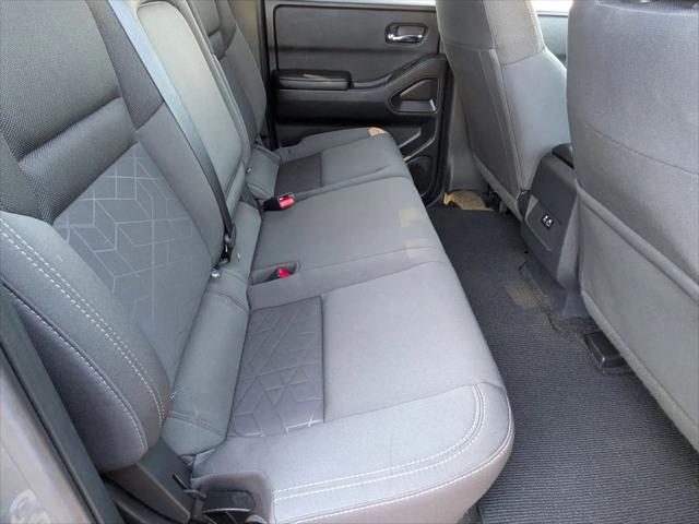 2025 Nissan Frontier Crew Cab SV 4x4