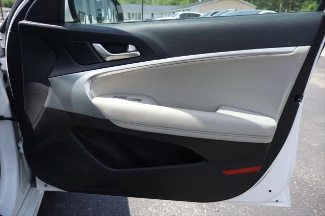 2021 Genesis G70 2.0T RWD