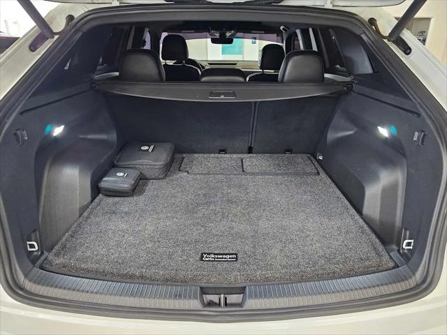 2022 Volkswagen Atlas Cross Sport 3.6L V6 SEL R-Line