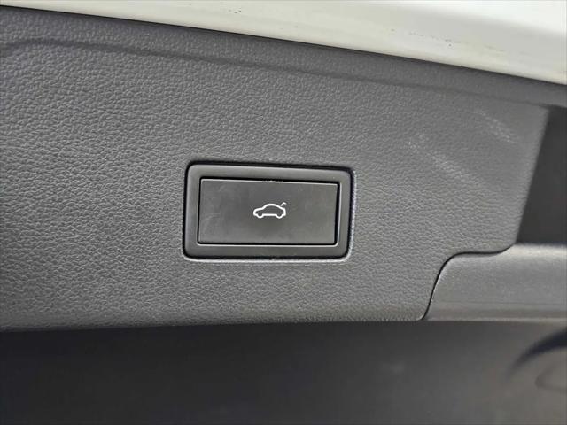 2022 Volkswagen Atlas Cross Sport 3.6L V6 SEL R-Line