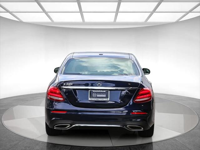 2018 Mercedes-Benz E-CLASS E 300 E 300