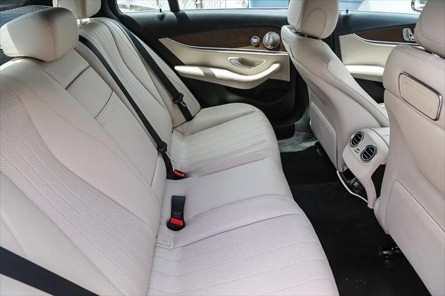 2018 Mercedes-Benz E-CLASS E 300 E 300