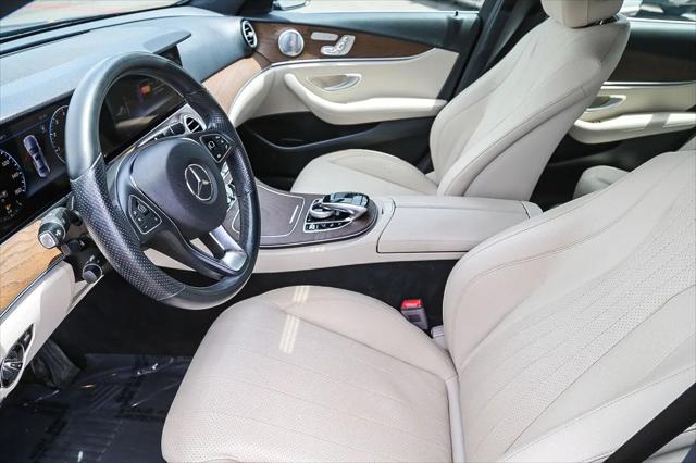 2018 Mercedes-Benz E-CLASS E 300 E 300