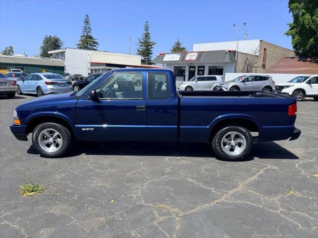 2003 Chevrolet S-10 LS