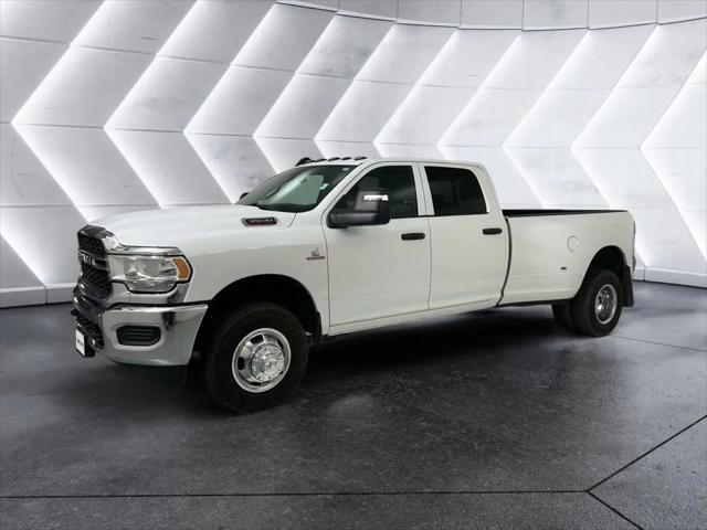 2023 Ram 3500 Tradesman Crew Cab 4x4 8' Box