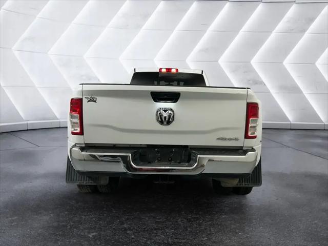 2023 Ram 3500 Tradesman Crew Cab 4x4 8' Box