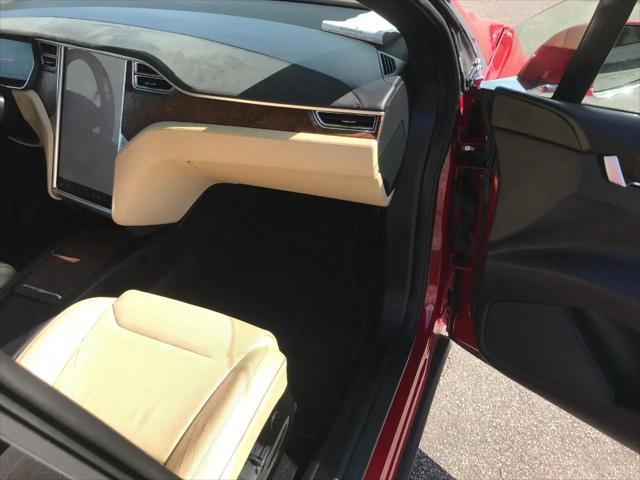 2016 Tesla Model X 90D