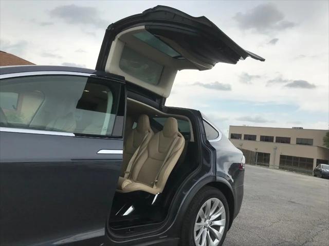 2016 Tesla Model X 75D