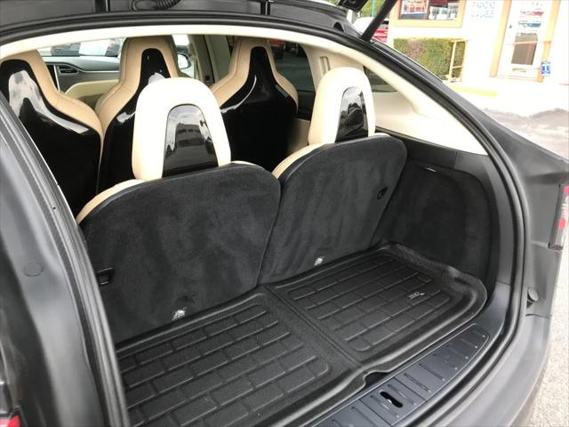 2016 Tesla Model X 75D