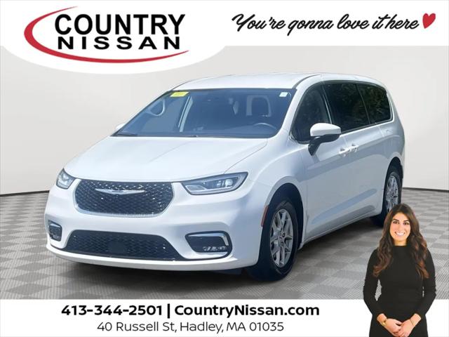 2023 Chrysler Pacifica Touring L for sale in Hadley, MA